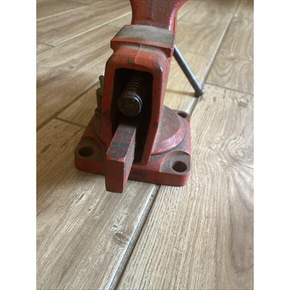 Vintage WILTON Vise Jaws Width 4” w/ Swivel Base & Jaw USA - Picture 5 of 9